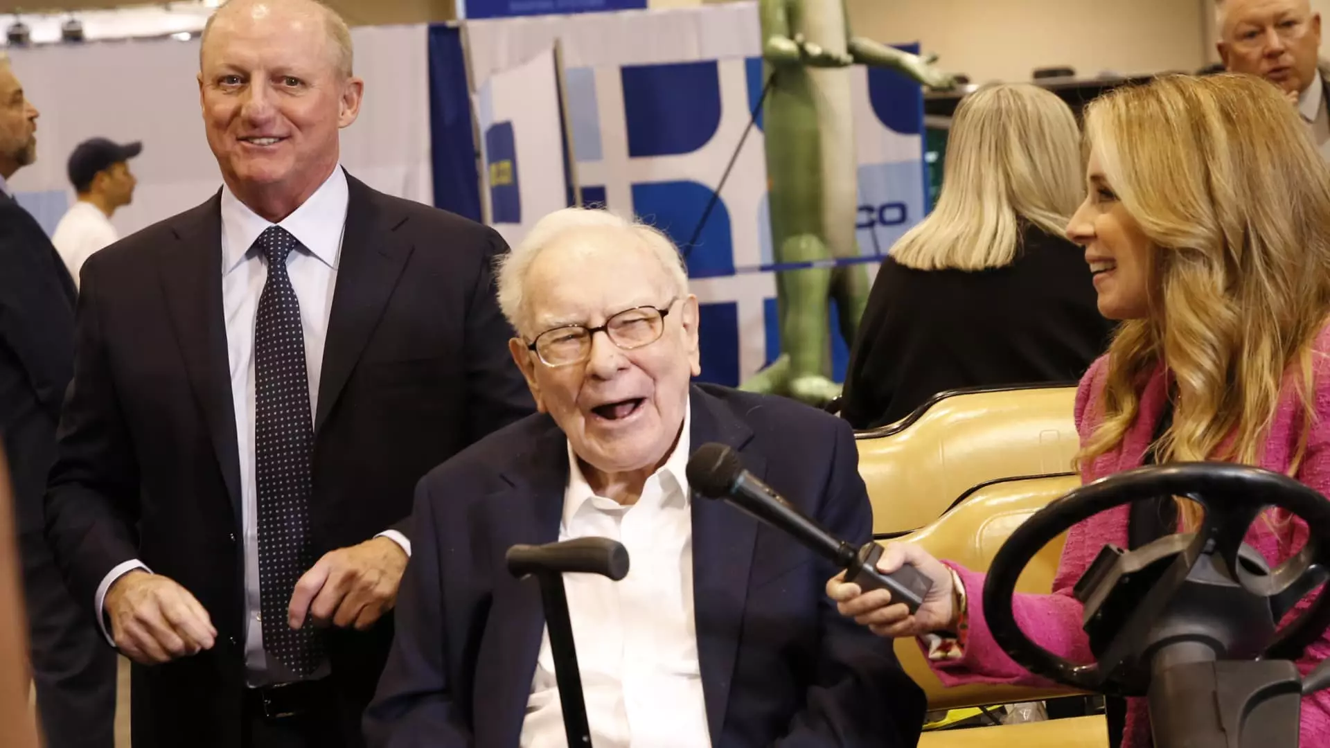 5 Remarkable Reasons Warren Buffett’s Departure Will Reshape Investment Strategies