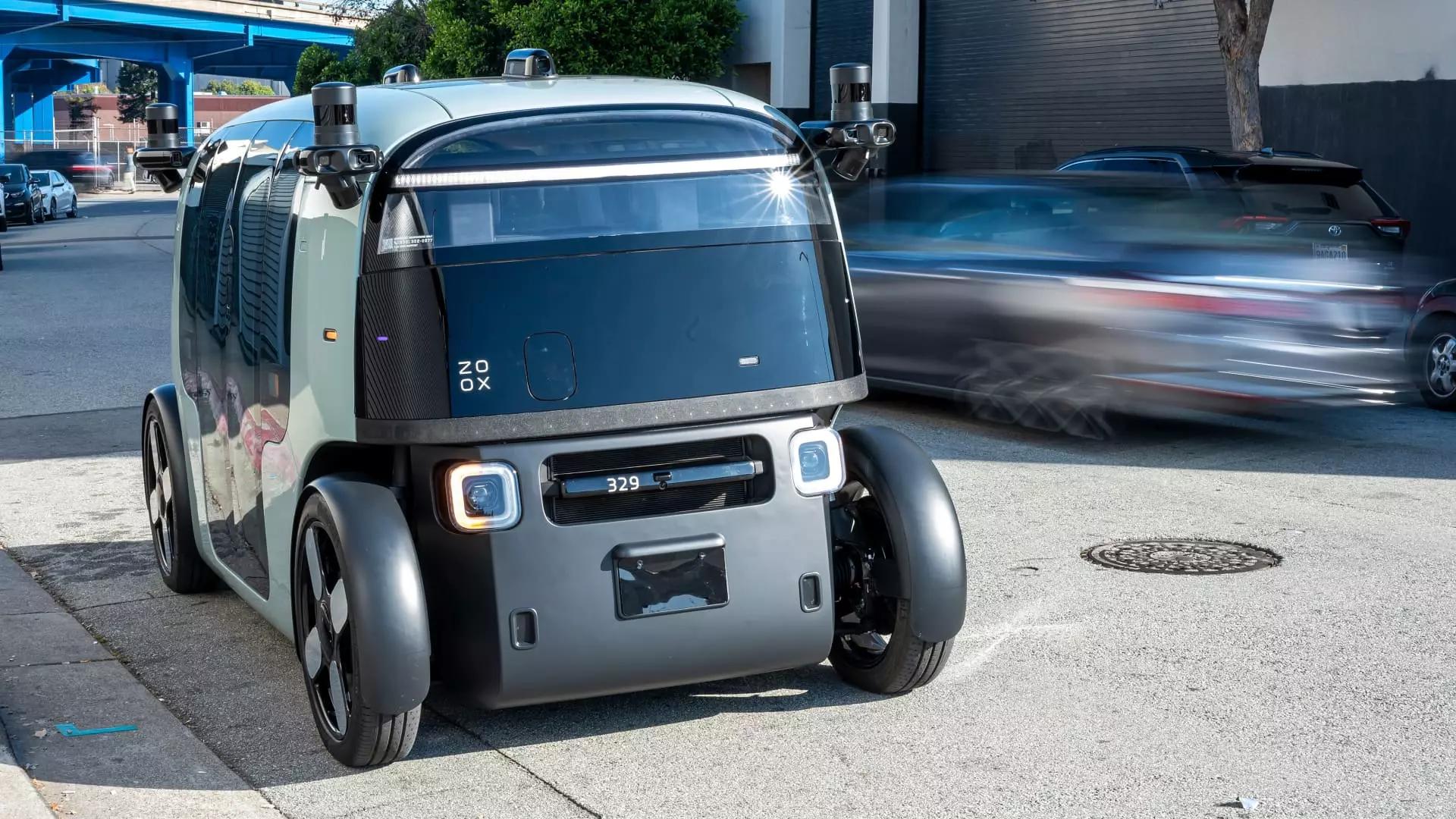 5 Alarming Truths About Amazon’s Zoox Robotaxi Crash and its Recalls