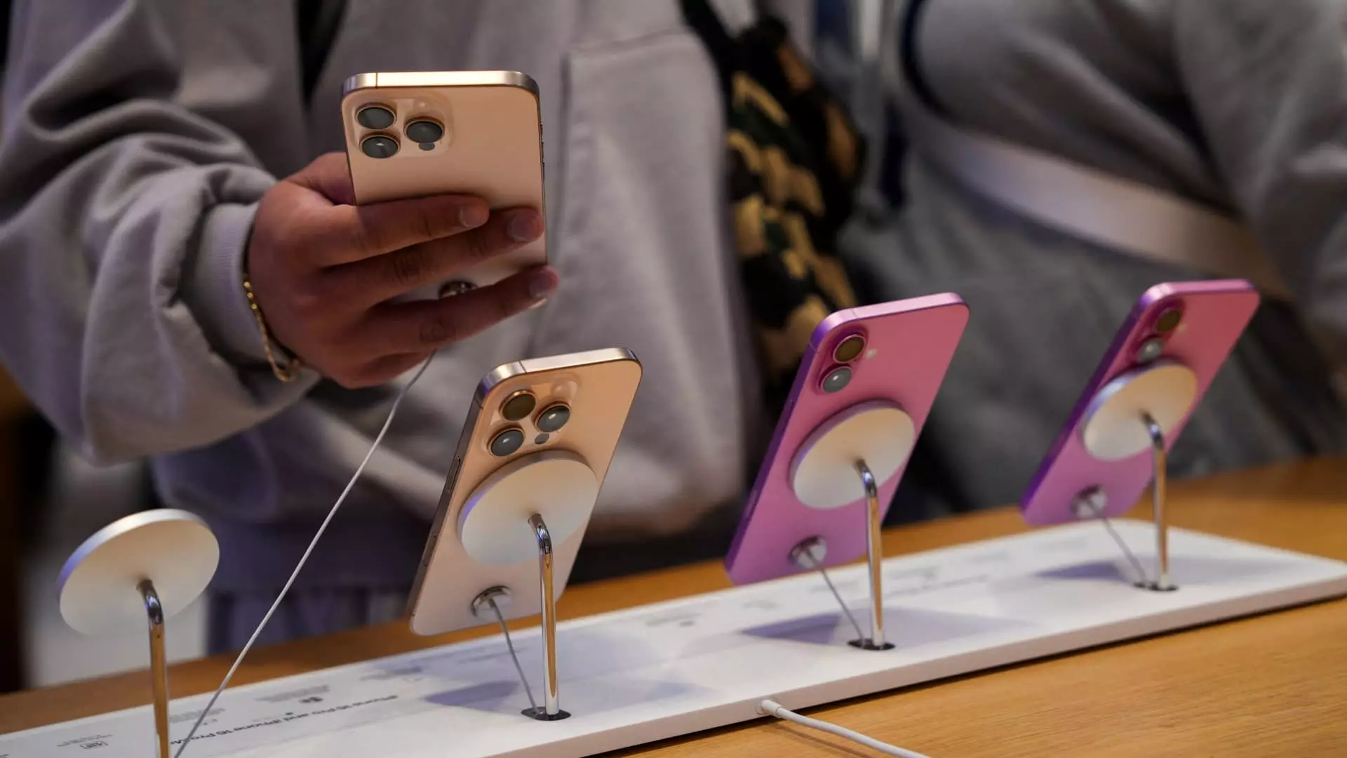 5 Hard Truths About Apple’s Future Folding iPhone