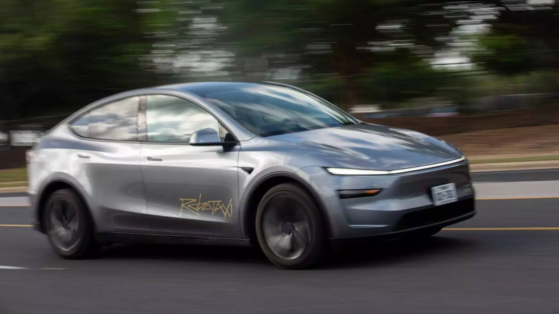 Tesla’s Robotaxi Ambitions: A Dangerous Illusion or a Revolutionary Leap? 7 Critical Insights