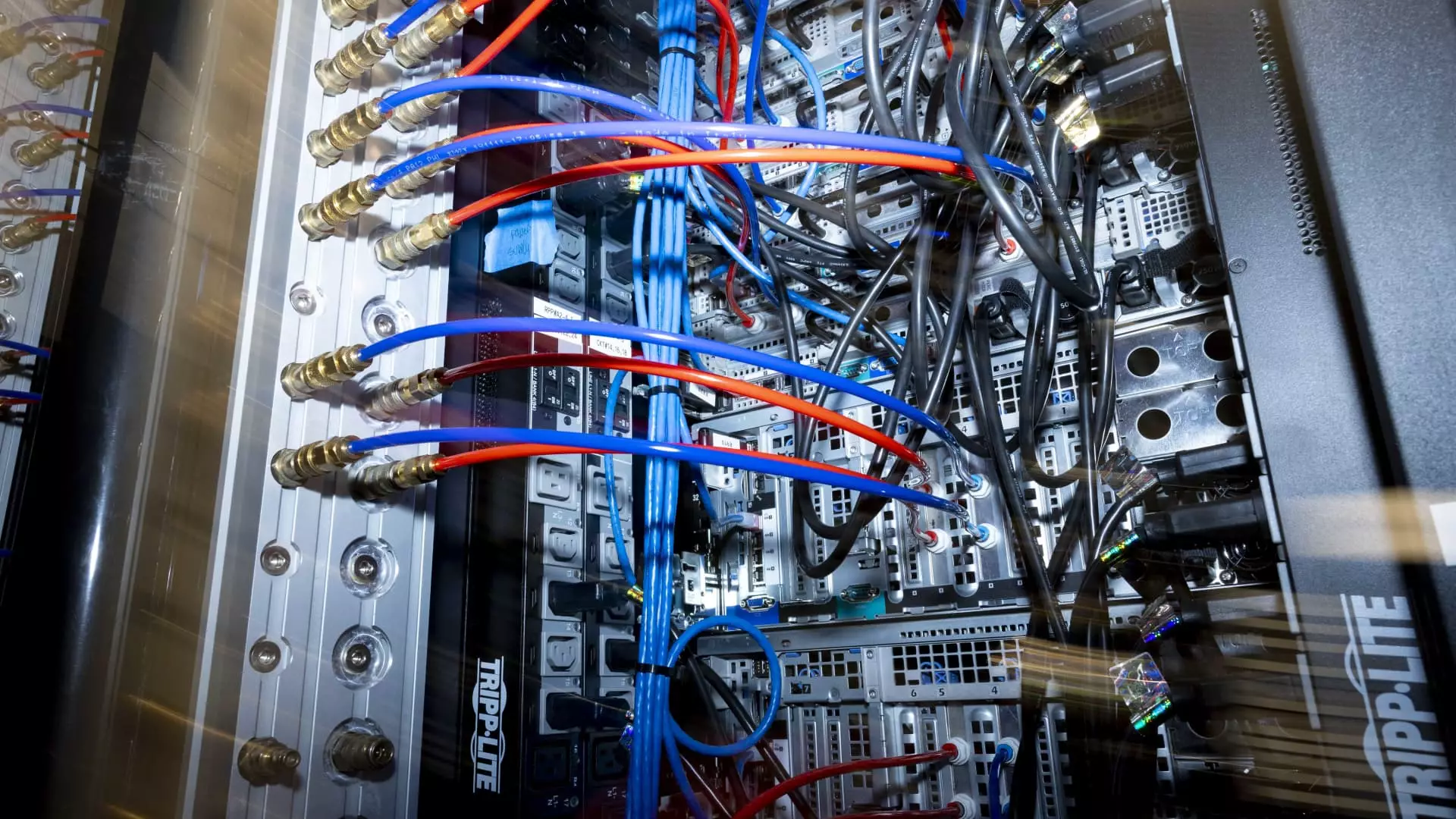 Why Equinix’s Rising Challenges Signal an Unmissable Opportunity for Bold Investors