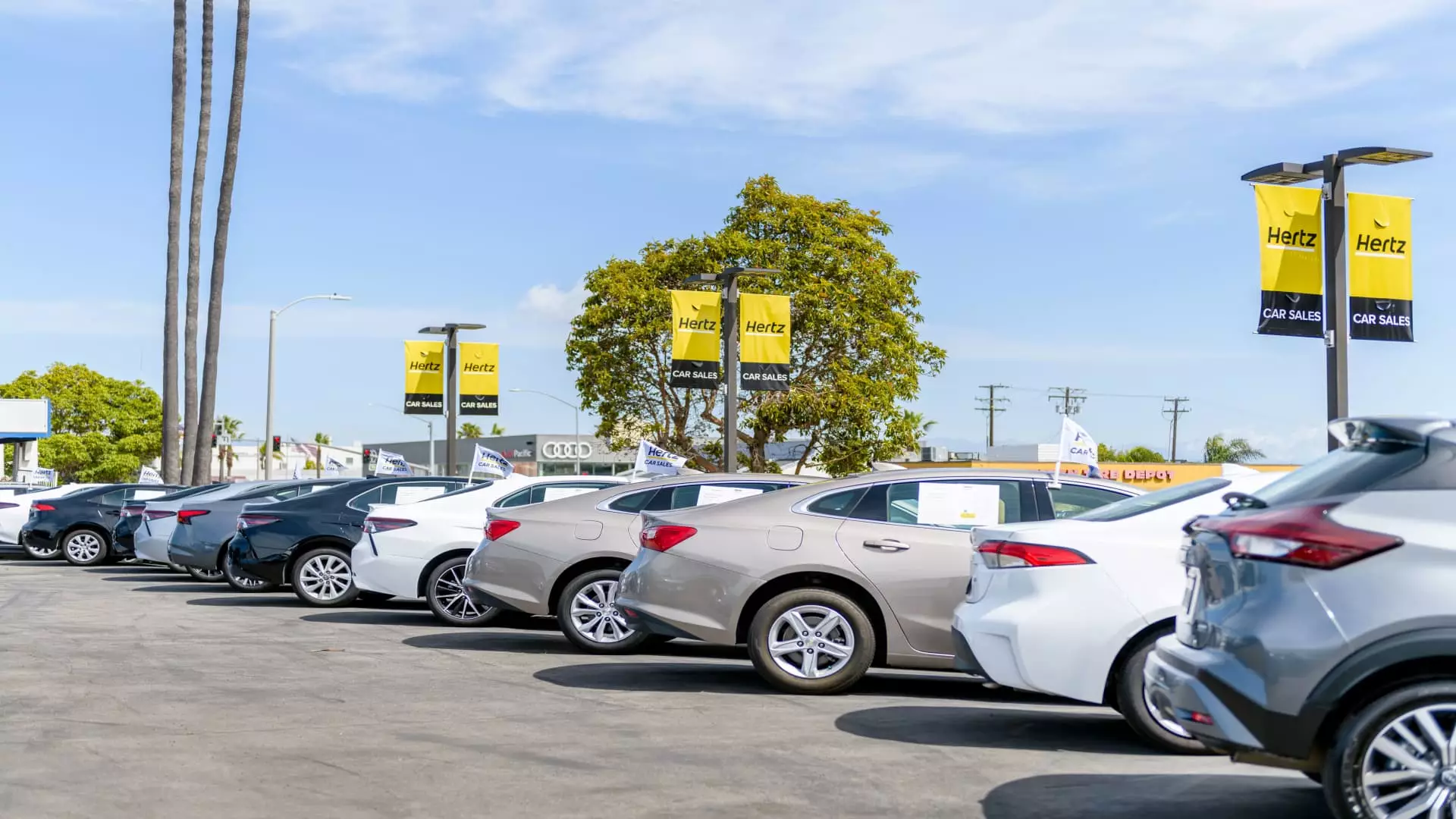 Hertz’s Bold Gamble: How the Rental Giant is Racing to Dominate Digital Car Sales in 2024