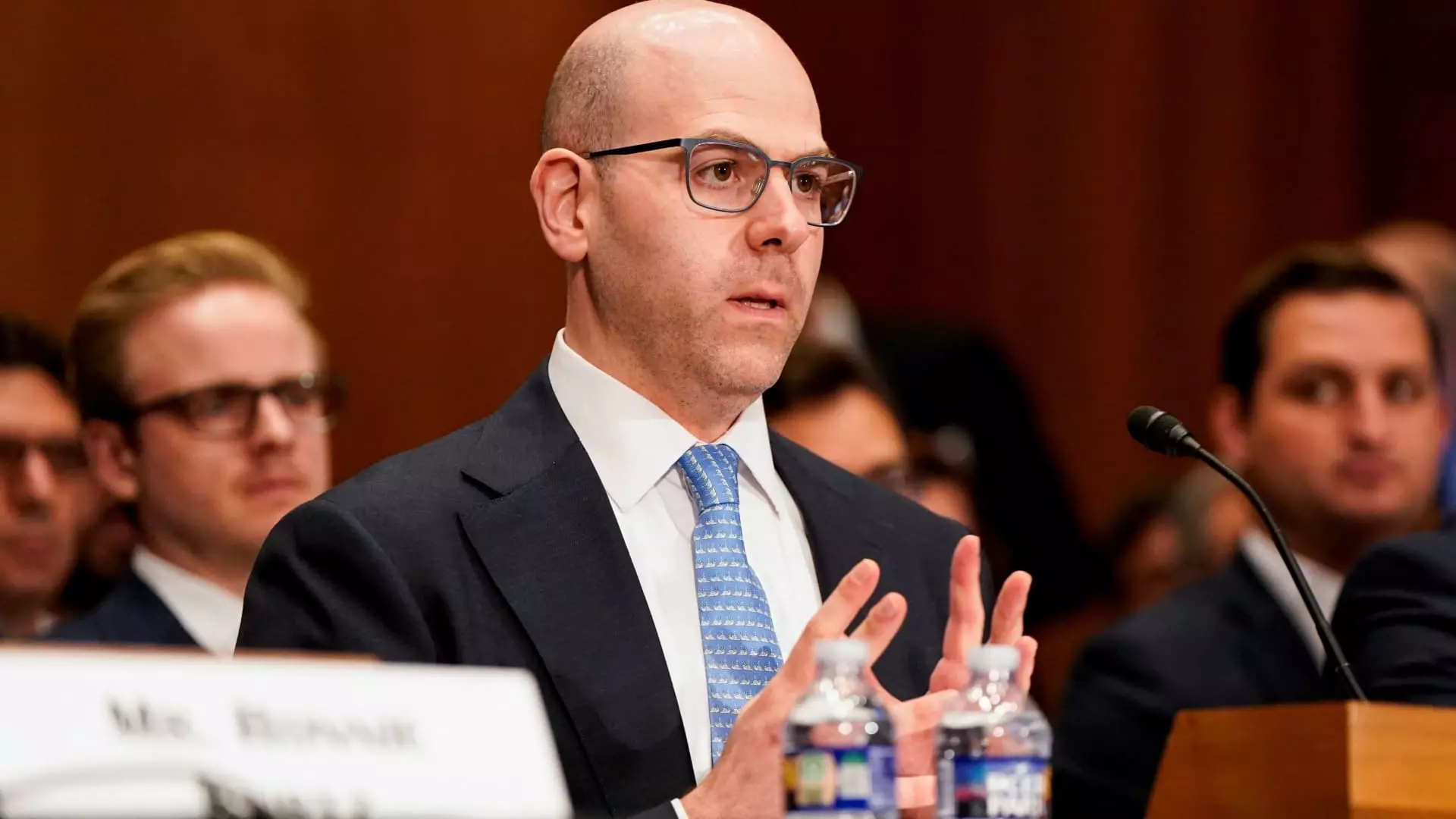 The Illusion of Independence: How Political Pressure Threatens the Federal Reserve’s Credibility
